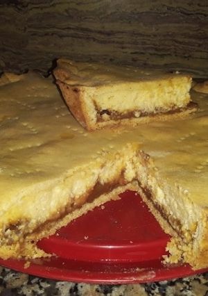 Una foto de Tarta de ricota y dulce de leche