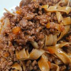 Fettuccine di castagne con ragù di macinato di scottona-レシピのメイン写真