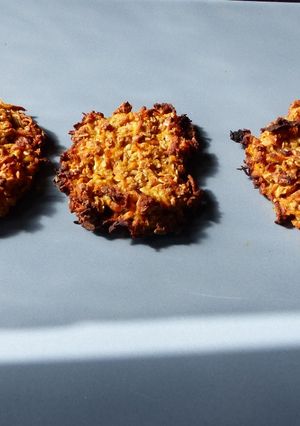 Foto principal de Galletas de manzana y zanahoria, sin harina