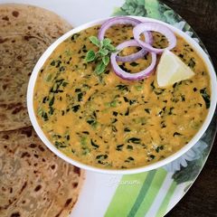 A picture of Methi Malai matar.