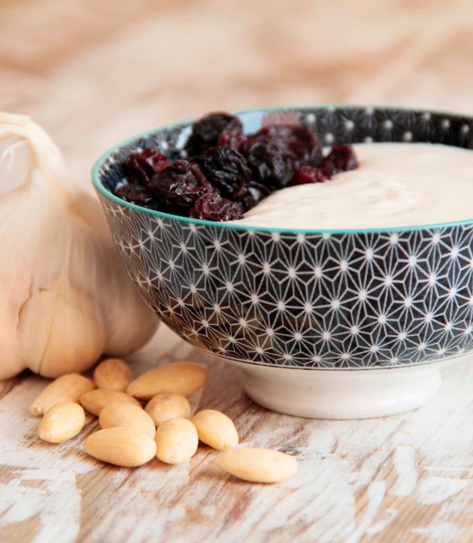 Foto principal de Ajoblanco cordobés. Sopa fría de almendras