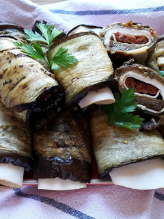 Foto di Involtini freddi di melanzane
