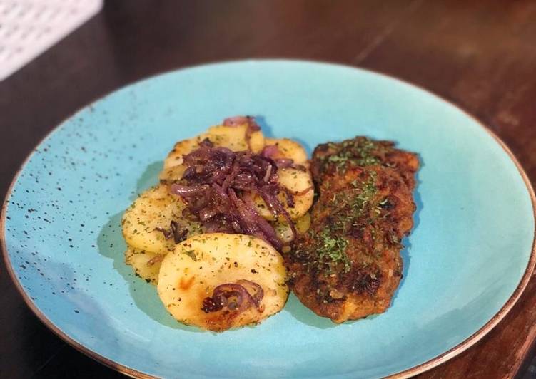 Frikadellen & Bratkartoffeln (German pan fried meatballs & German fried Potatoes) 🇩🇪