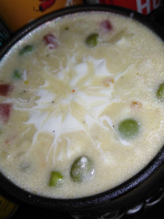 A picture of Creamy macroni soup.