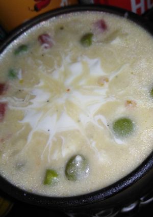 A picture of Creamy macroni soup.