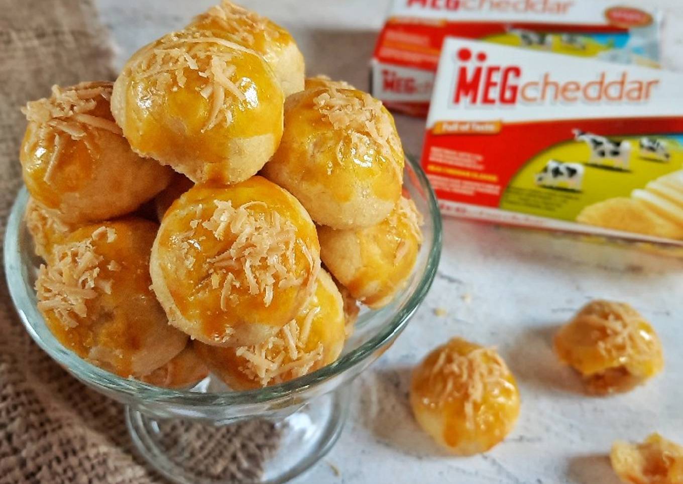 MEG Cheese Nastar