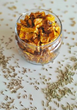 Una foto de Mango Pickle (encurtido de mango)