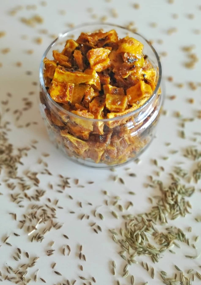 Una foto de Mango Pickle (encurtido de mango)