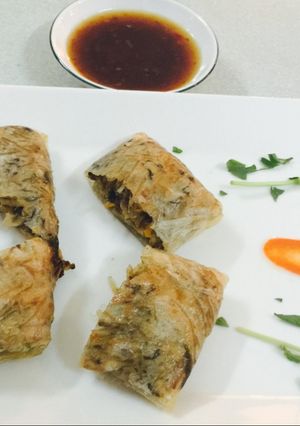 Hình của món Nem trái đất vuông không thịt.