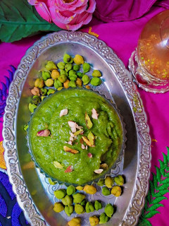 हरे चने का हलवा रेसिपी मुख्य फोटो