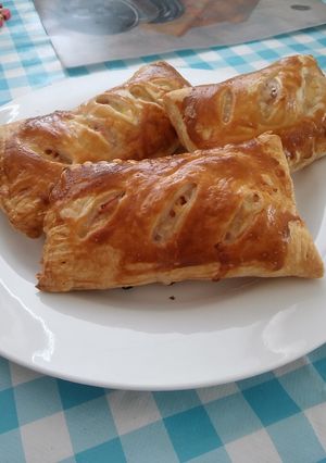 Sajtos-sonkás batyu recept fotója