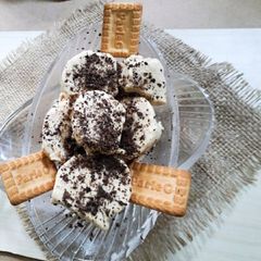 A picture of Black tea Ice cream.