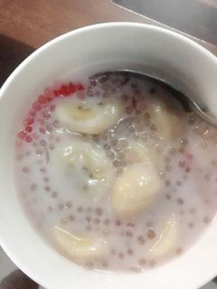 Hình của món Chè Chuối Nước Cốt Dừa.