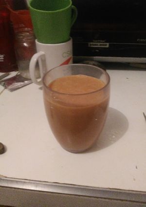 Una foto de Jugo de zapallo con guayaba y espinaca