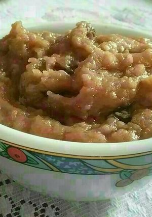 A picture of Wheat flour and besan ka halwa.