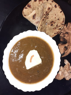 सरसों का साग (Sarson ka saag recipe in Hindi) रेसिपी मुख्य फोटो