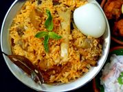 A picture of hyderabadi mutton biryani