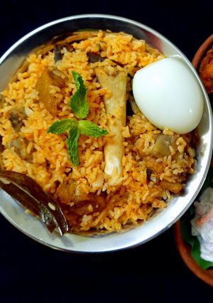 A picture of Ambur mutton Biryani.