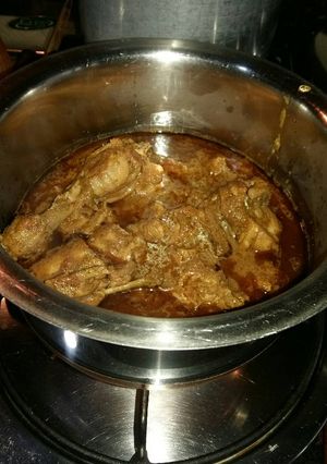 A picture of Chicken curry.