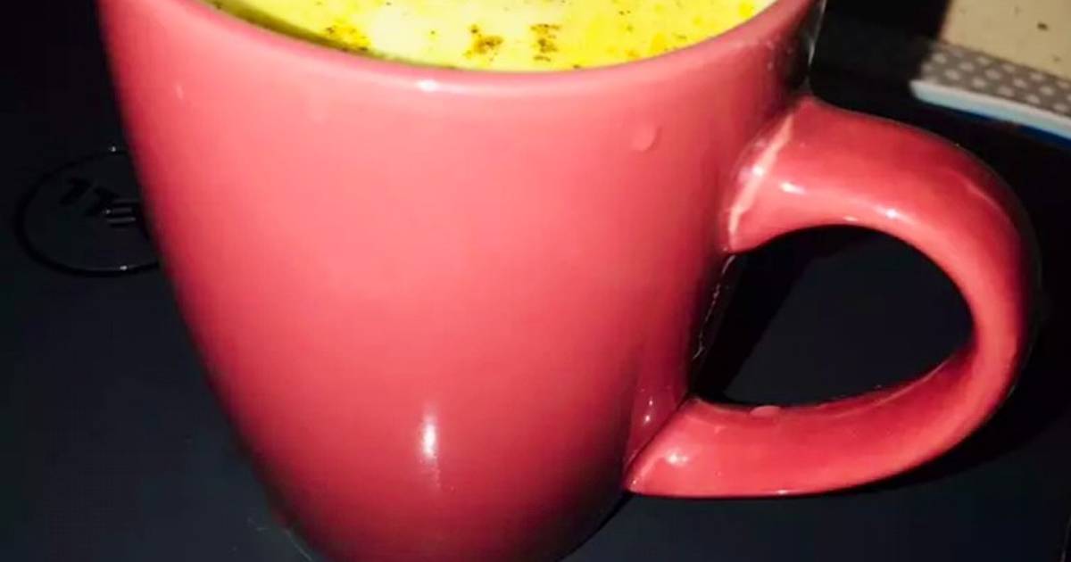 Turmeric milk with dash of cinnamon powder Recipe by DROOLSOME MORSEL