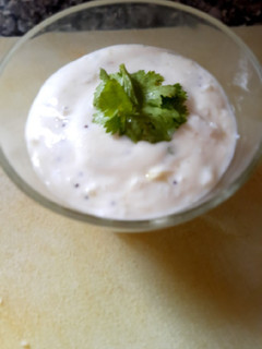 A picture of Cabbage raita.
