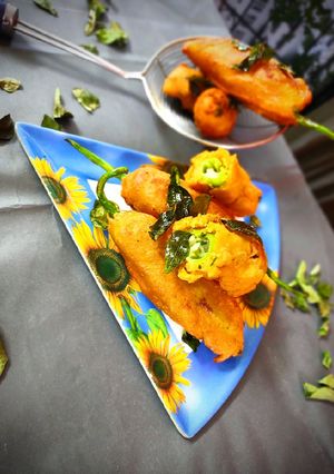 A picture of Stuffed Mirchi Bhaji.