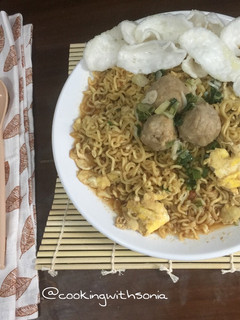Foto resep Indomie (Goreng) Nyemek Ala Anak Kos