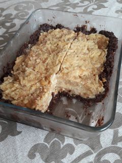 Una foto de Tarta de manzana y cacahuete sin gluten y vegana 🍰