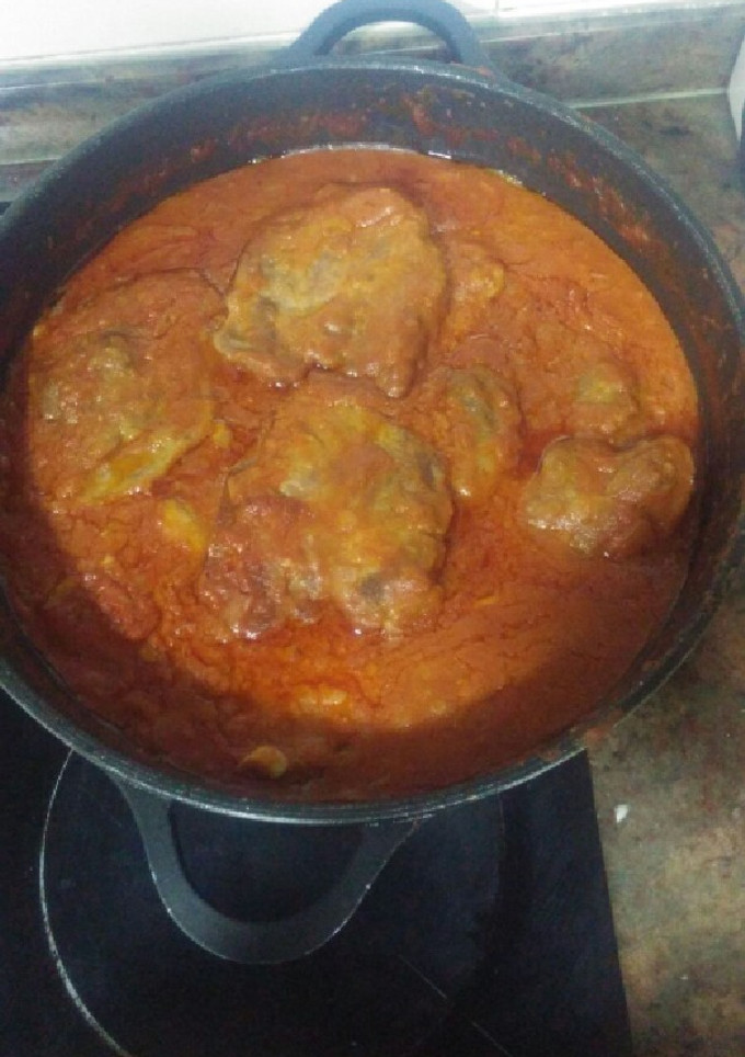 Una foto de Carne magra con tomate
