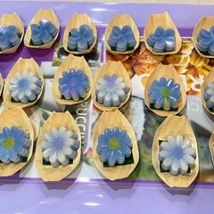 A picture of Thai Layer Dessert (Khanom Chan).