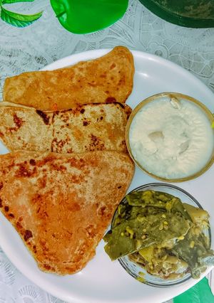 গাজরের পরোটা(gajorer paratha recipe in Bengali) রেসিপির প্রধান ছবি