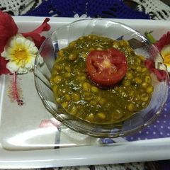 A picture of Palak chanadal.