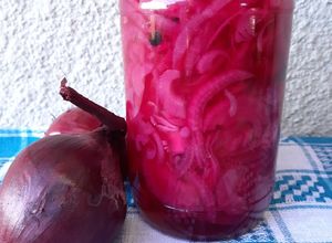 Una foto de Cebollas encurtidas 🧅