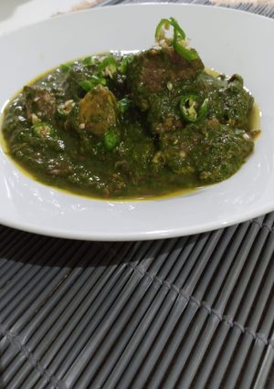 A picture of Palak Gosht.