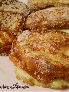 Una foto de Torrijas rellenas de crema pastelera sin lactosa