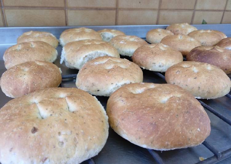 Pan de ajo a las hierbas provenzales