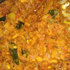 A picture of Onion Tomato Curry.