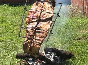 Una foto de Costillar de vaca a las llamas