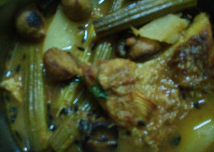 Light fish curry