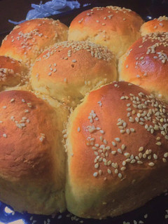 A picture of Bread wid sesame (ridi).