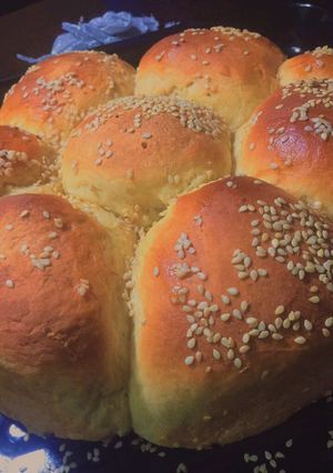 A picture of Bread wid sesame (ridi).
