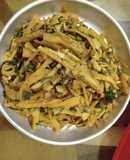 Măng xào lá lốt