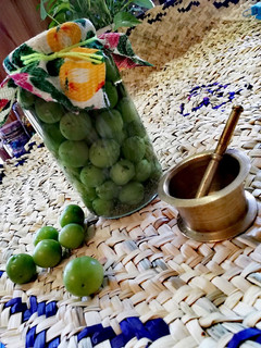 عکسی از دستور ترشی گوجه سبز 🌺