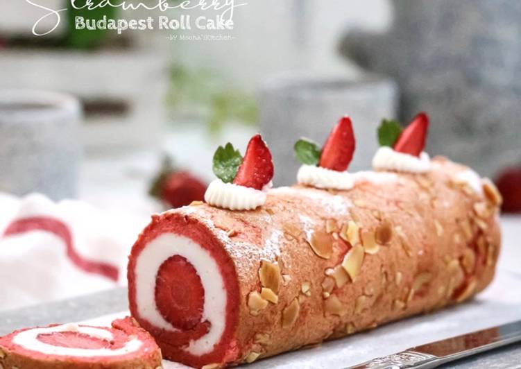 Budapest Roll Cake (Strawberry)