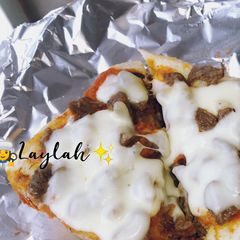 A picture of Bread Pizza.