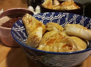 Una foto de Samosas veganas