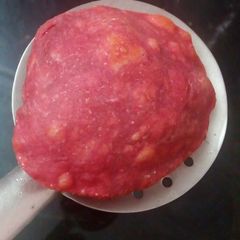 A picture of Beetroot puri.