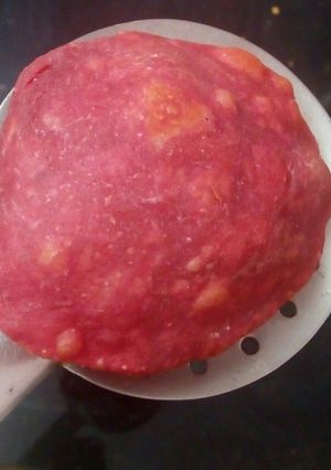 A picture of Beetroot puri.