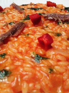 Foto di Risotto ai peperoni e acciughe