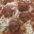 Ñoquis de harina con albóndigas!!